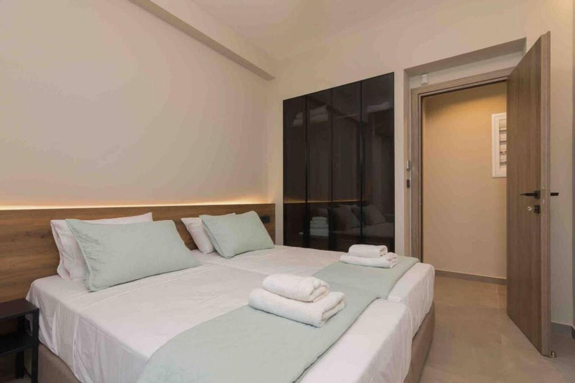 Blue Pearl At Glufada Sea Side Apartment Athens Luaran gambar