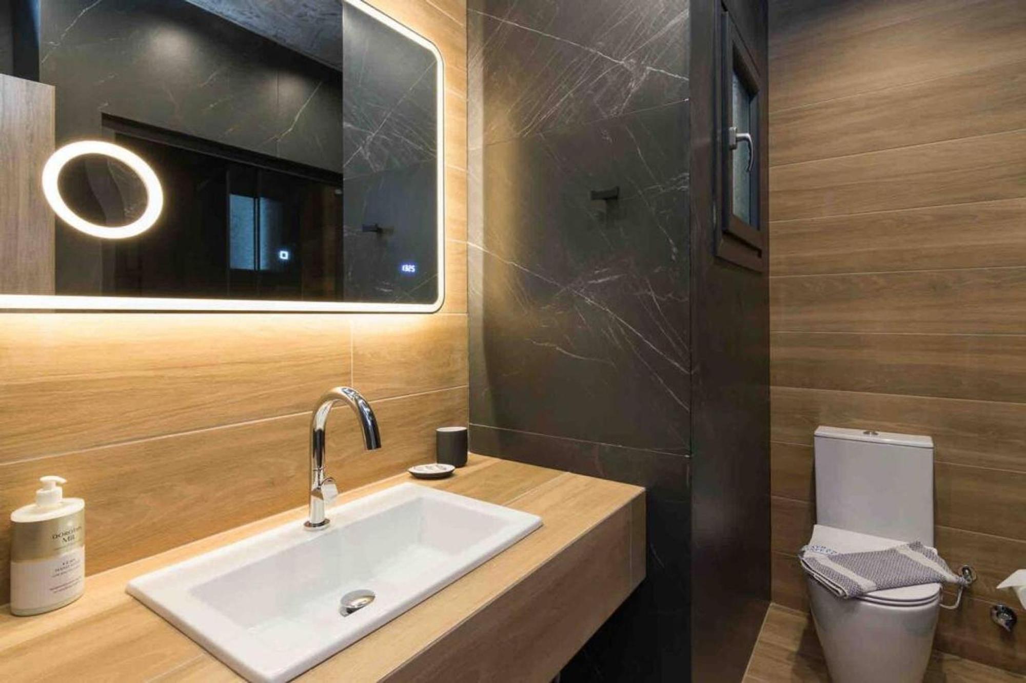 Blue Pearl At Glufada Sea Side Apartment Athens Luaran gambar